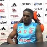 Em entrevista exclusiva ao Coluna do Fla, Evertton Araújo destacou três volantes, sendo um o João Gomes